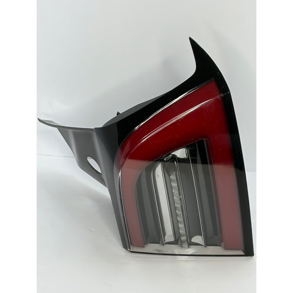 Tesla Model 3 Passenger Side Outer Tail Light Assembly SAE 1077398 OEM Red Black
